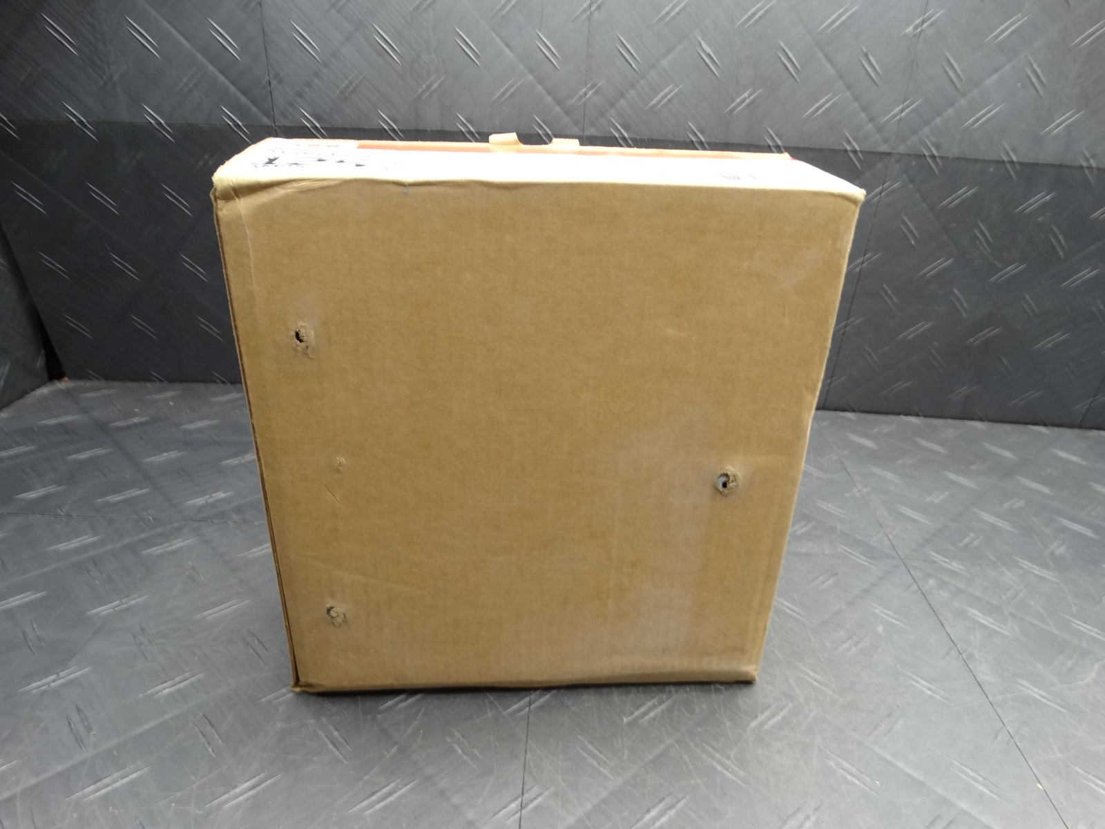 ABB 125A 8-Space 16-Circuit Main Lug Load Center (TLMQ812RCU)