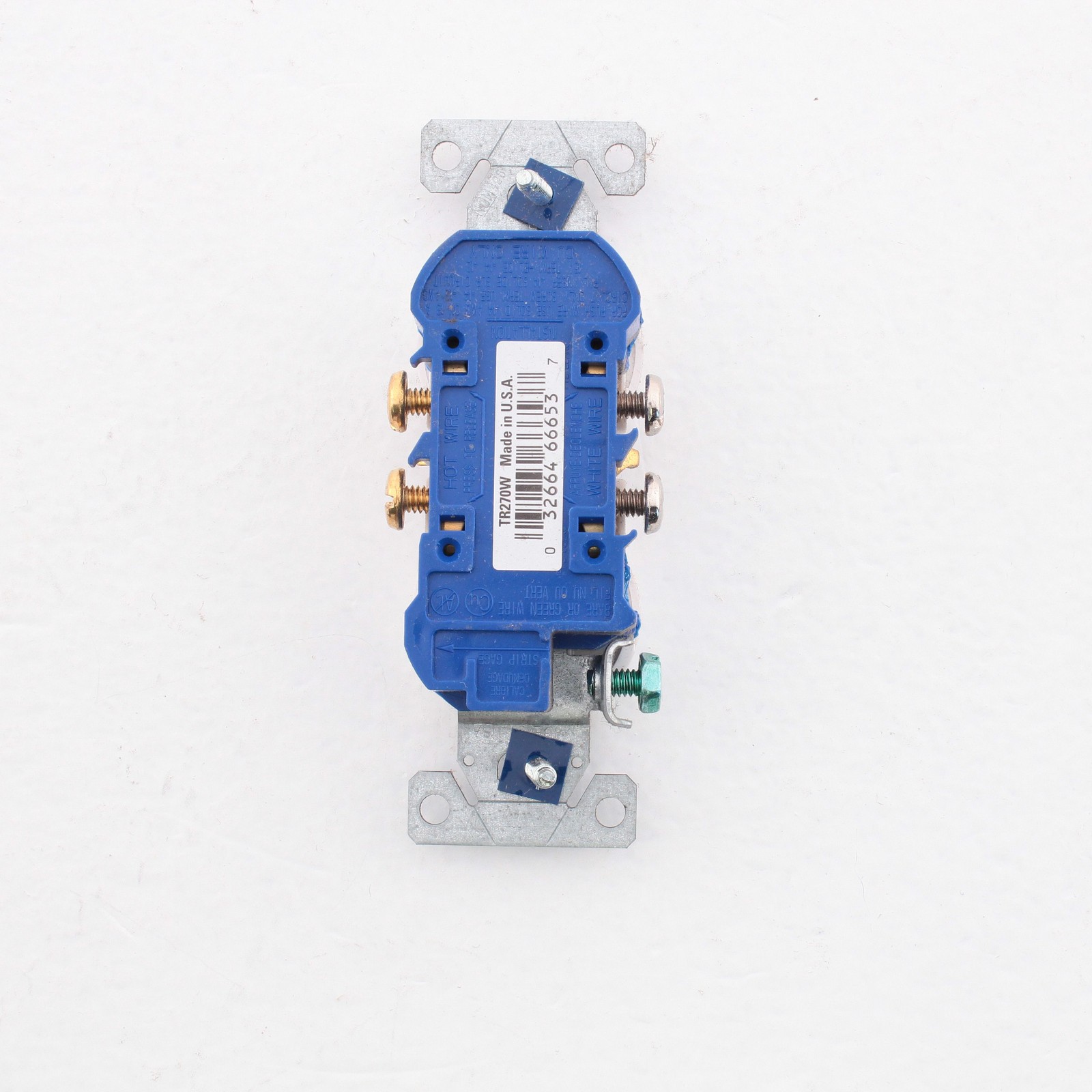 10 Cooper White TAMPER RESISTANT Duplex Receptacle Outlets NEMA 5-15R 15A TR270W