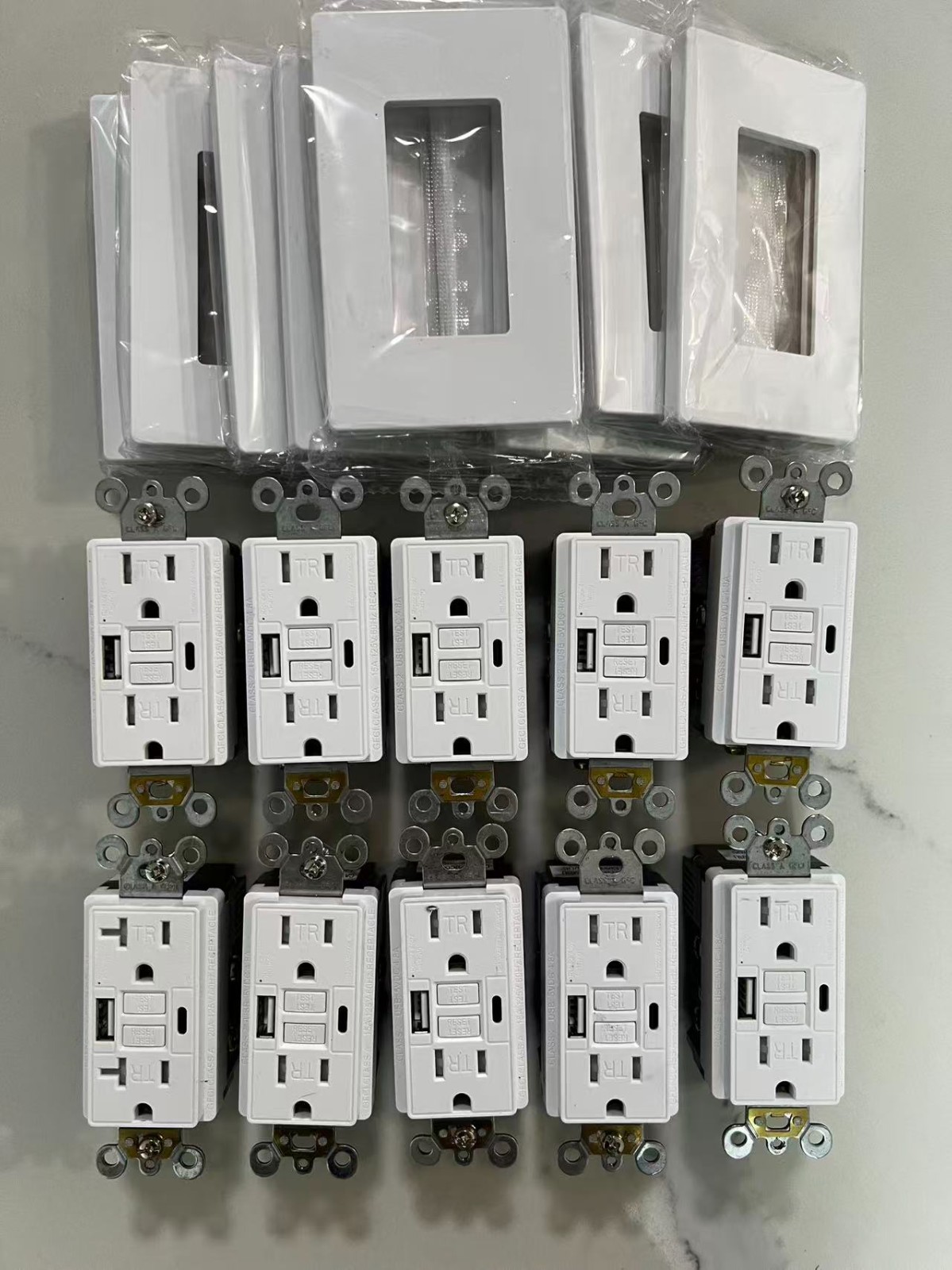 10PACK 15AMP GFCI Outlet with Type A & Type C USB Charging Ports ETL Listed