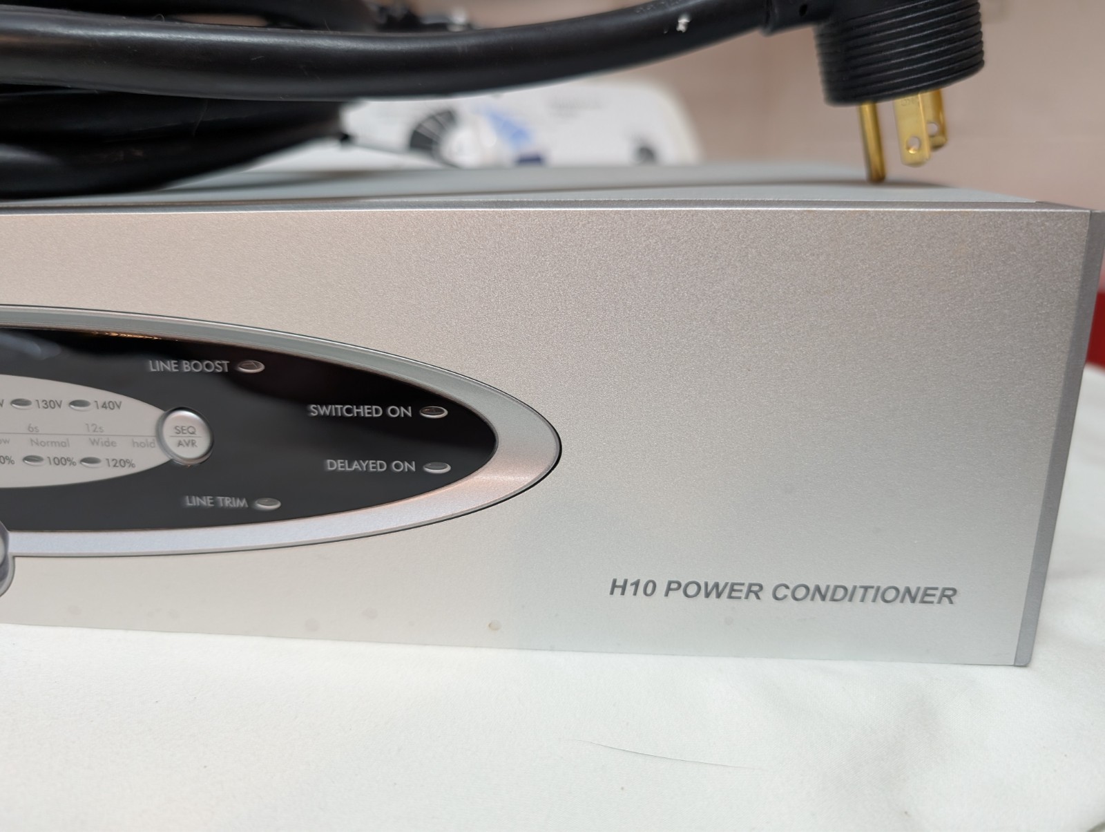 APC H10 Power Conditioner Home Theater Surge Protector Silver WORKS