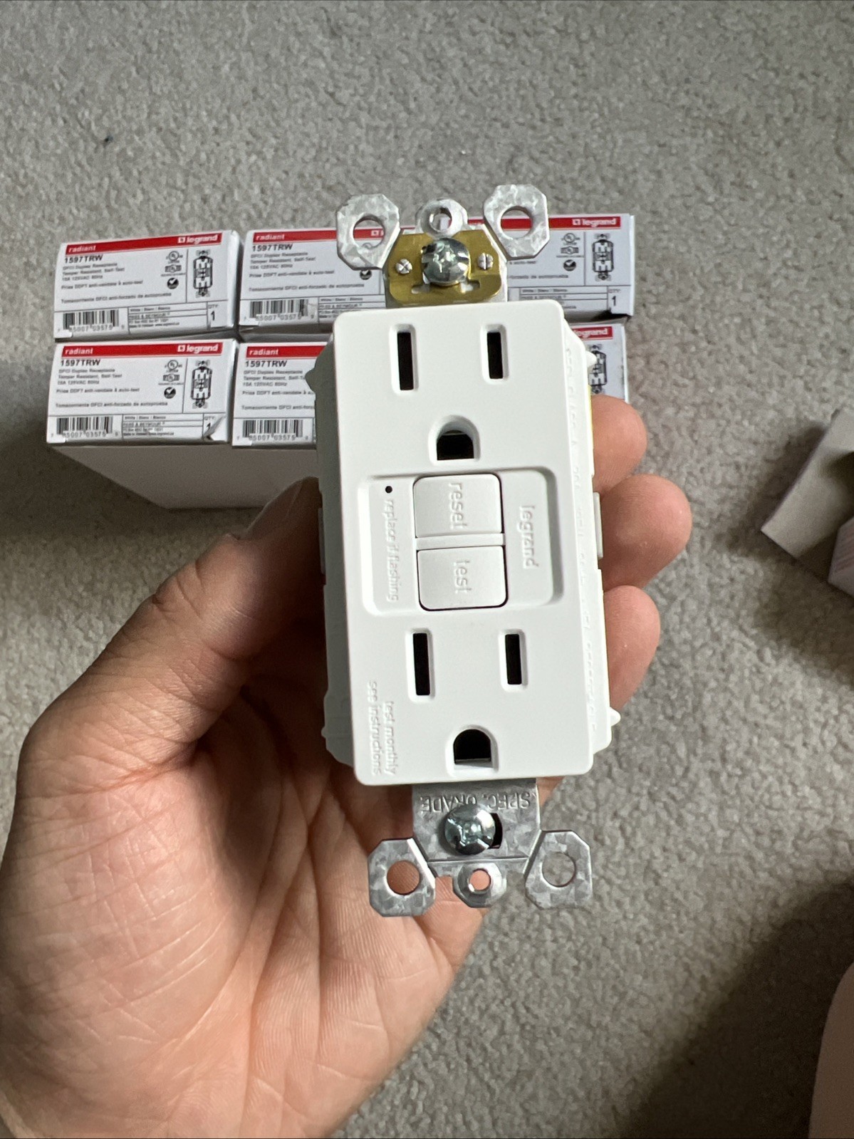 7 PCS Legrand-1597TRW Tamper-Resistant GFCI Outlet 15A 125V – White