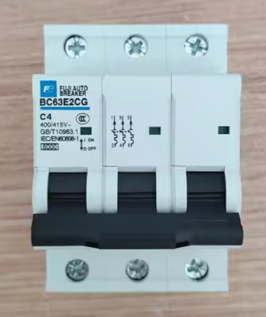 Fuji Electric Miniature Circuit Breaker MCB BC63E2CG-3P C4 4A