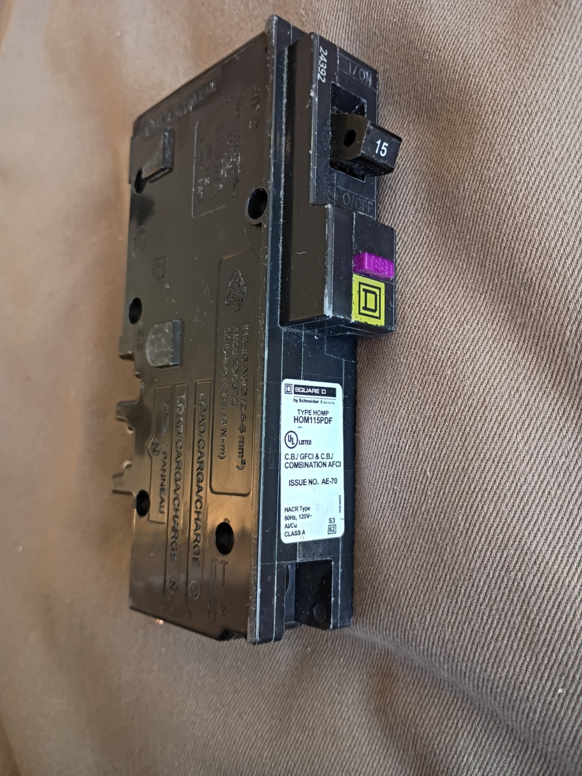Square D HOM115PDF Homeline, 15A, 1P, 120V~ GFCI, Plug On Circuit Breaker Used