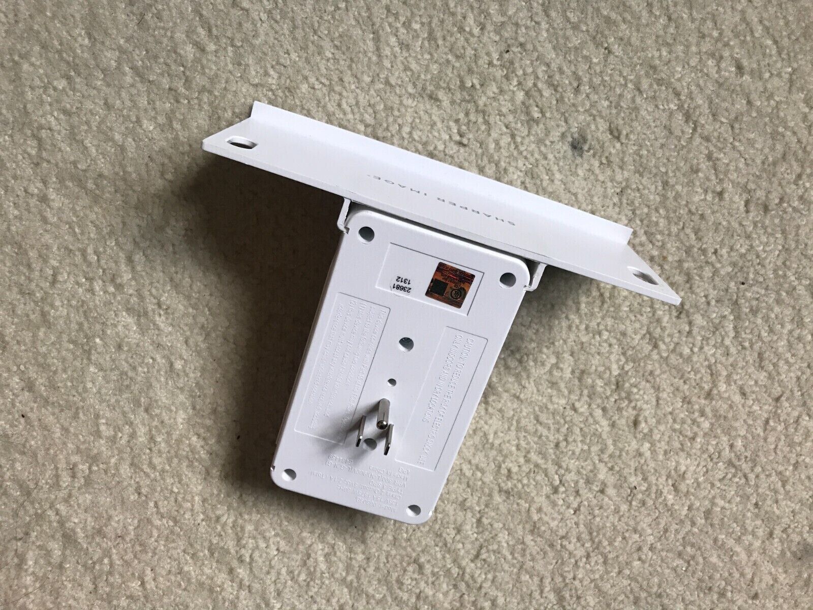Sharper Image Socket Shelf Cordless 8 Port Surge Protector Wall Outlet W/ 2-USB