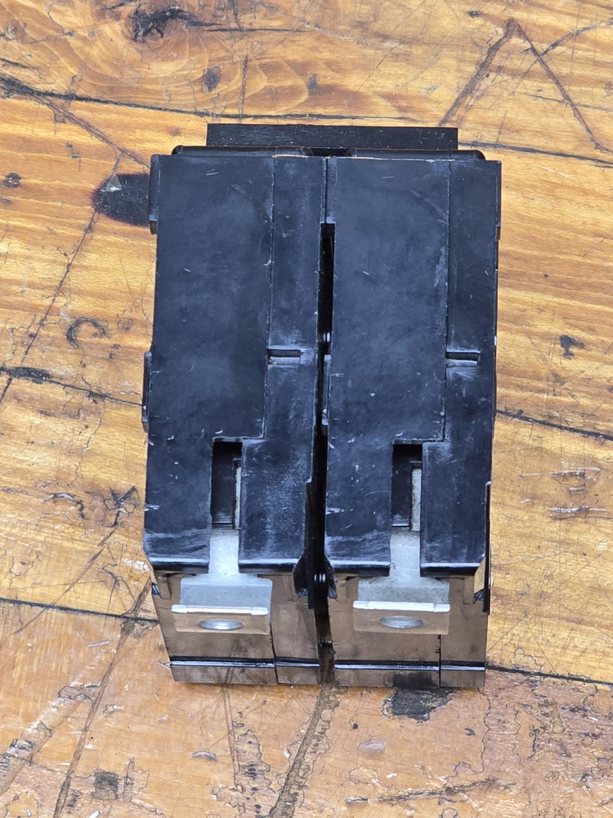 WESTINGHOUSE QUICKLAG BAB2060 2POLES 60A, 120/240V CIRCUIT BREAKER NEW