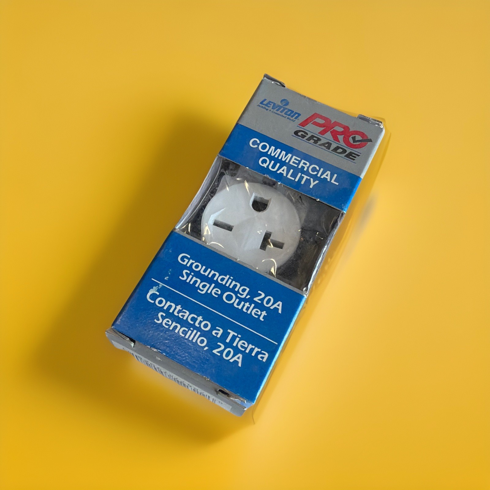 🔥 1 Unit ~ Leviton 5821-WSP Pro Grade Grounding Single Outlet Receptacle🔥