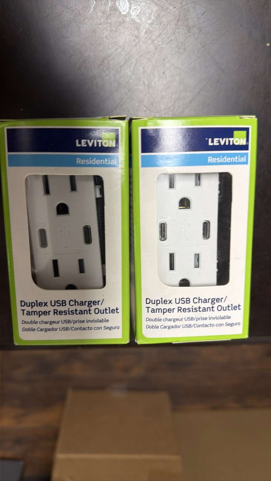 Leviton T5632-W Duplex USB Charger Tamper-Resistant Outlet 15A White lot 2