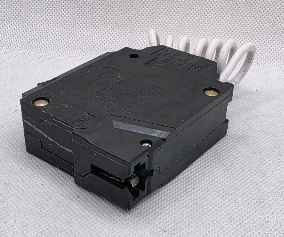 ABB 20 AMP 1 Pole Ground Fault Breaker with Self Test New THQL1120GFTP