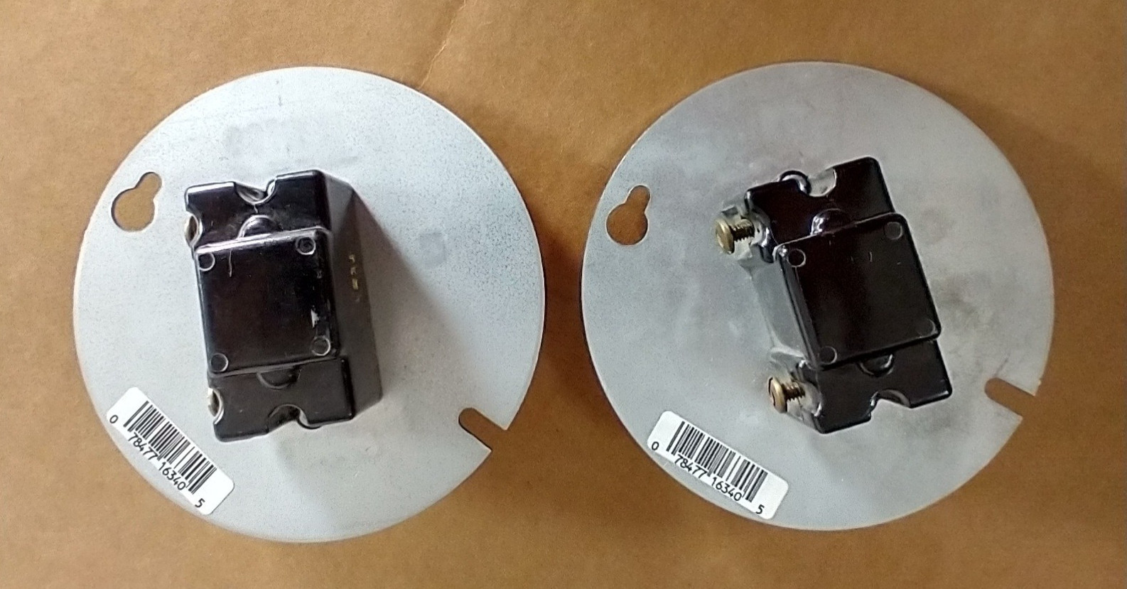 (2) AC/DC Toggle Switch Brown Side Wired Single Pole on 4″ Cover LEVITON 11222
