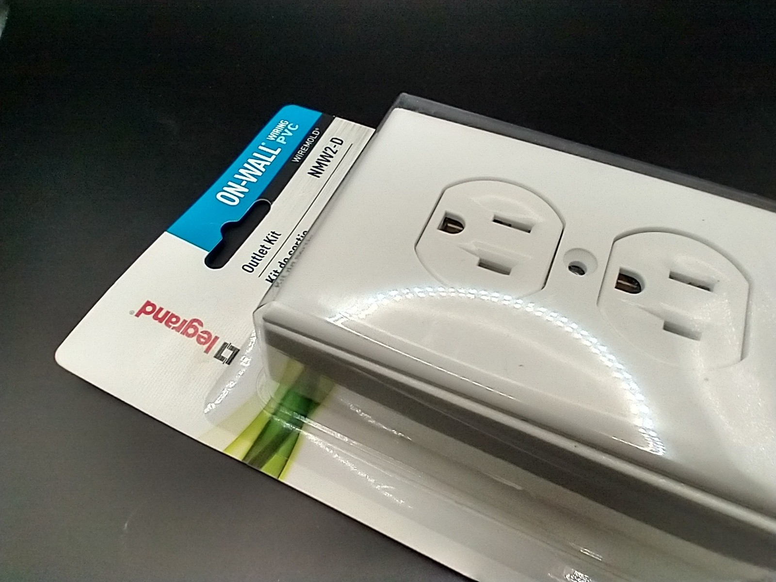 Legrand NMW2-D Wiremold Raceway Extending Power Nonmetallic Plastic White NEW