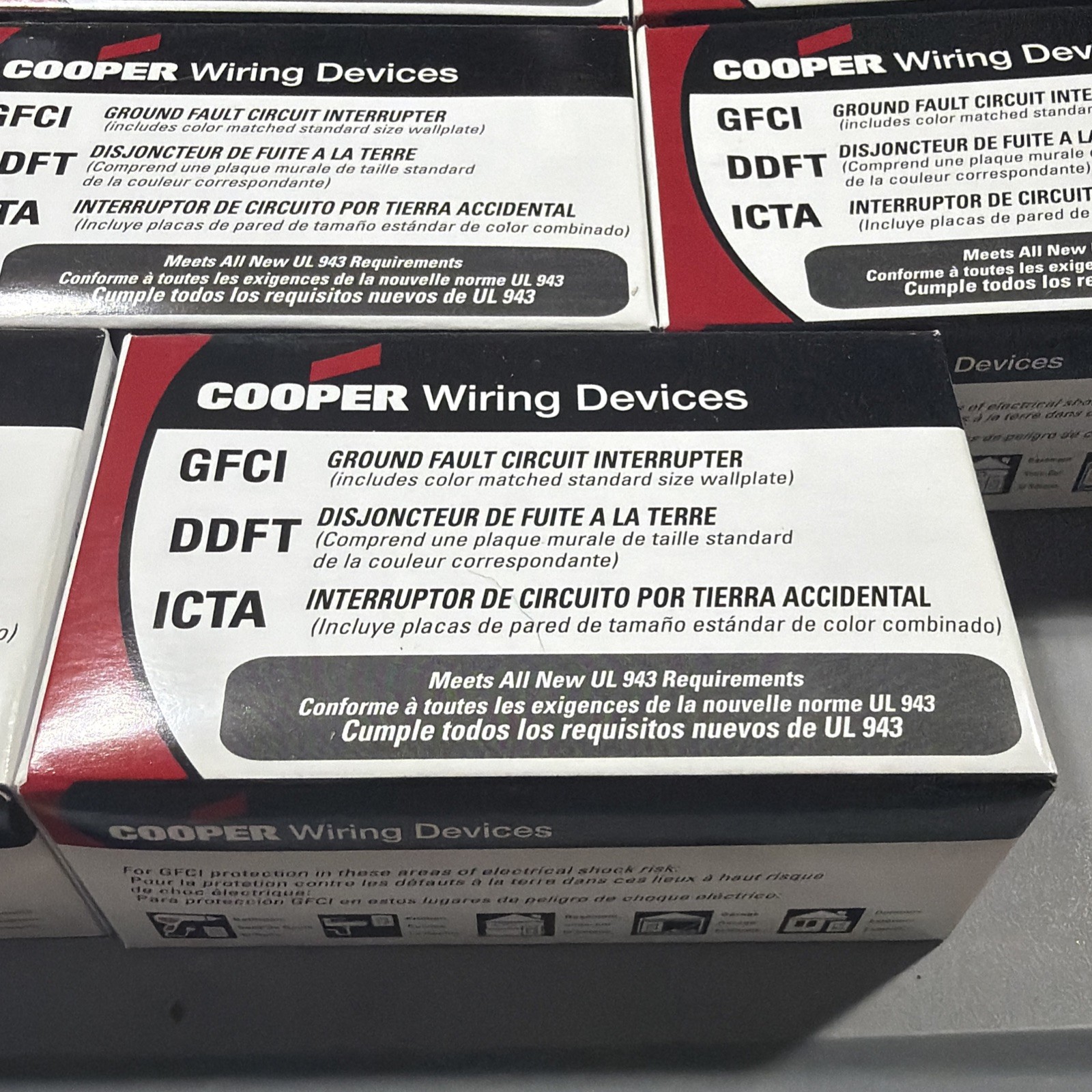 Cooper VGF15V 15A GFCI with wall plate Ivory Lot of 8 Free Shipping