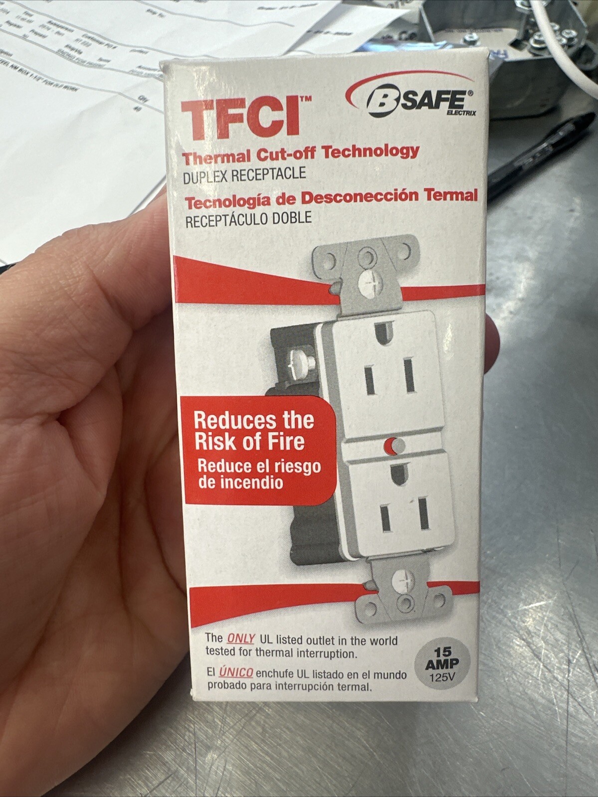 decora 15 amp 125 volt receptacle thermal cut off technology high heat outlet