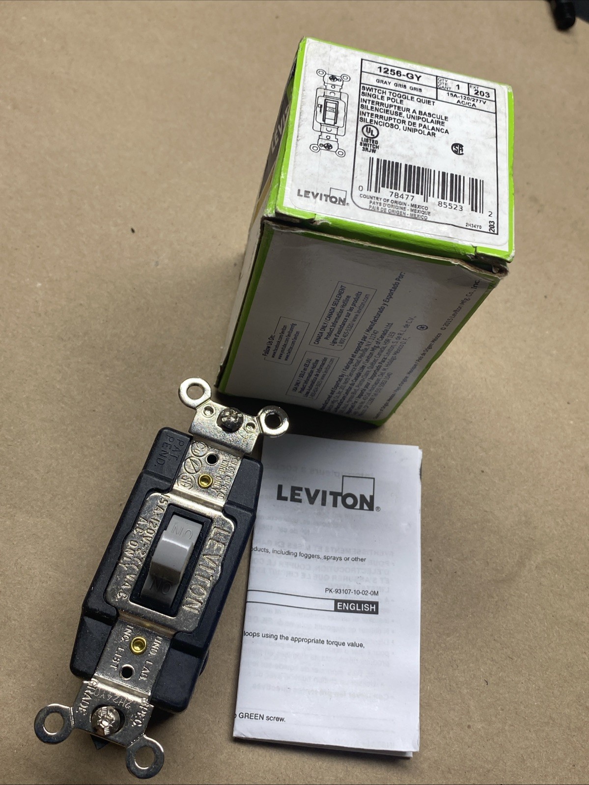 1256 15 Amp, 120/277 Volt, Toggle Double-Throw Ctr-OFF Momentary Contact Sing…