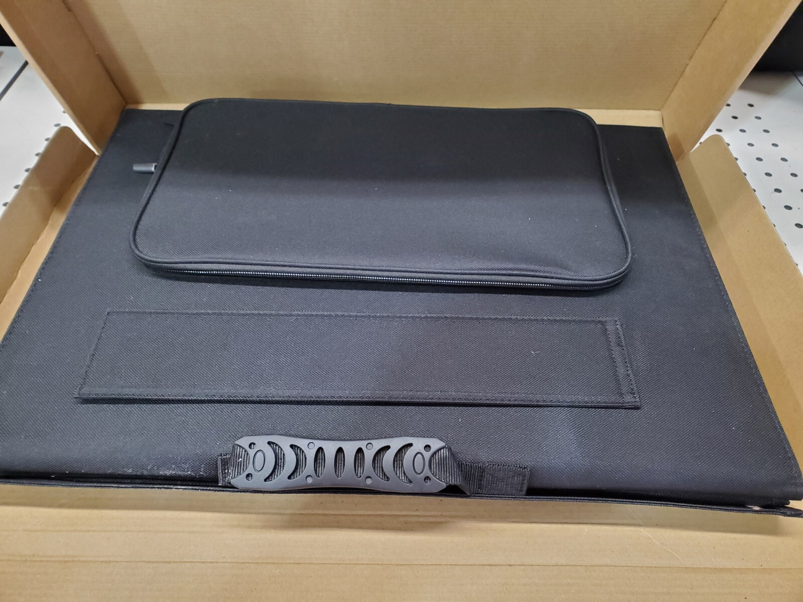 Enginstar 100w Foldable Solar Charger Power Station S100