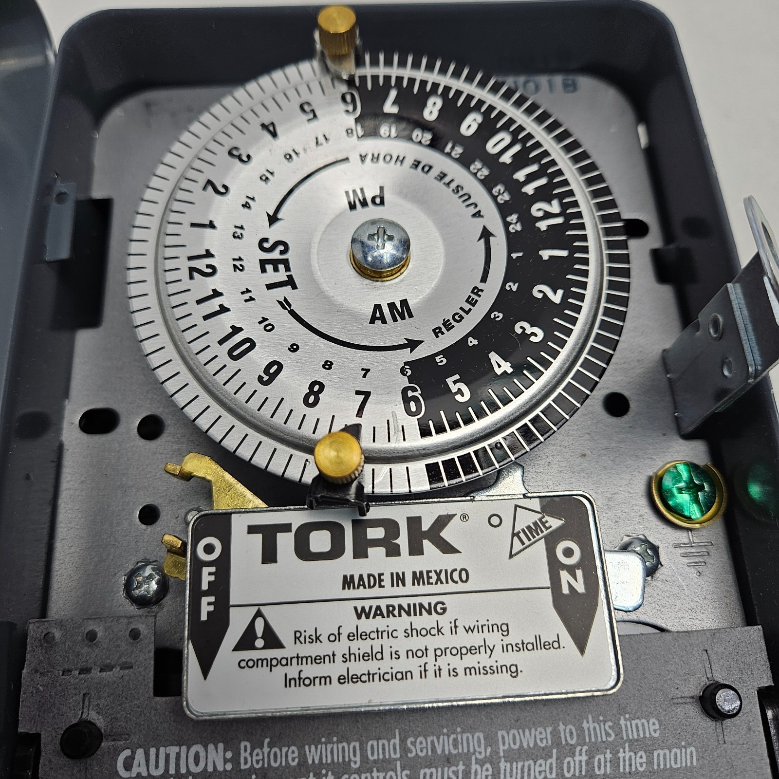 ​TORK 24hr 120V SPST 1-Channel 24-Hours Indoor Mechanical Time Switch