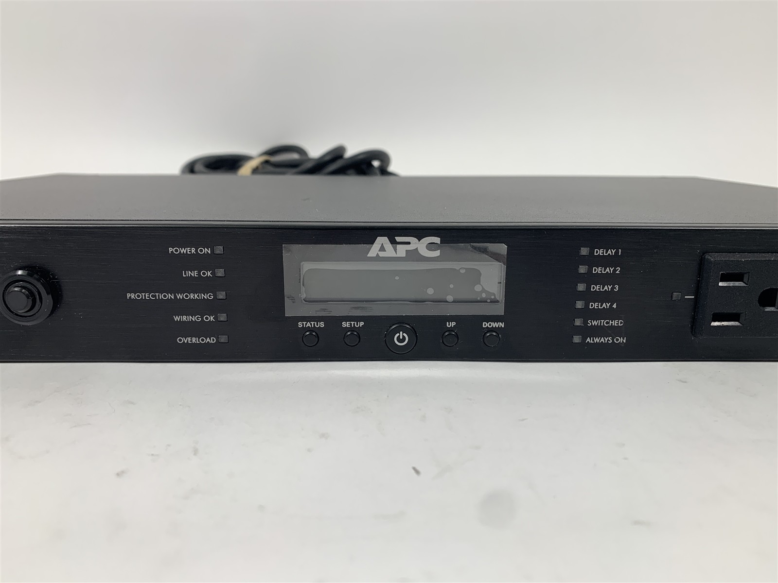 APC G5BLK AV 15A 120V NEMA 5-15R G Type Rack Power Filter
