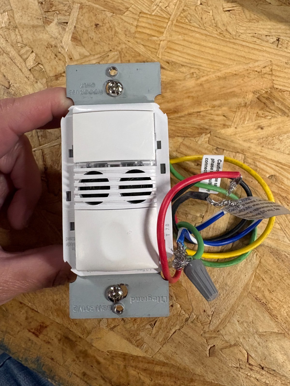 LEGRAND WALL SWITCH OCCUPANCY SENSOR # DSW-301