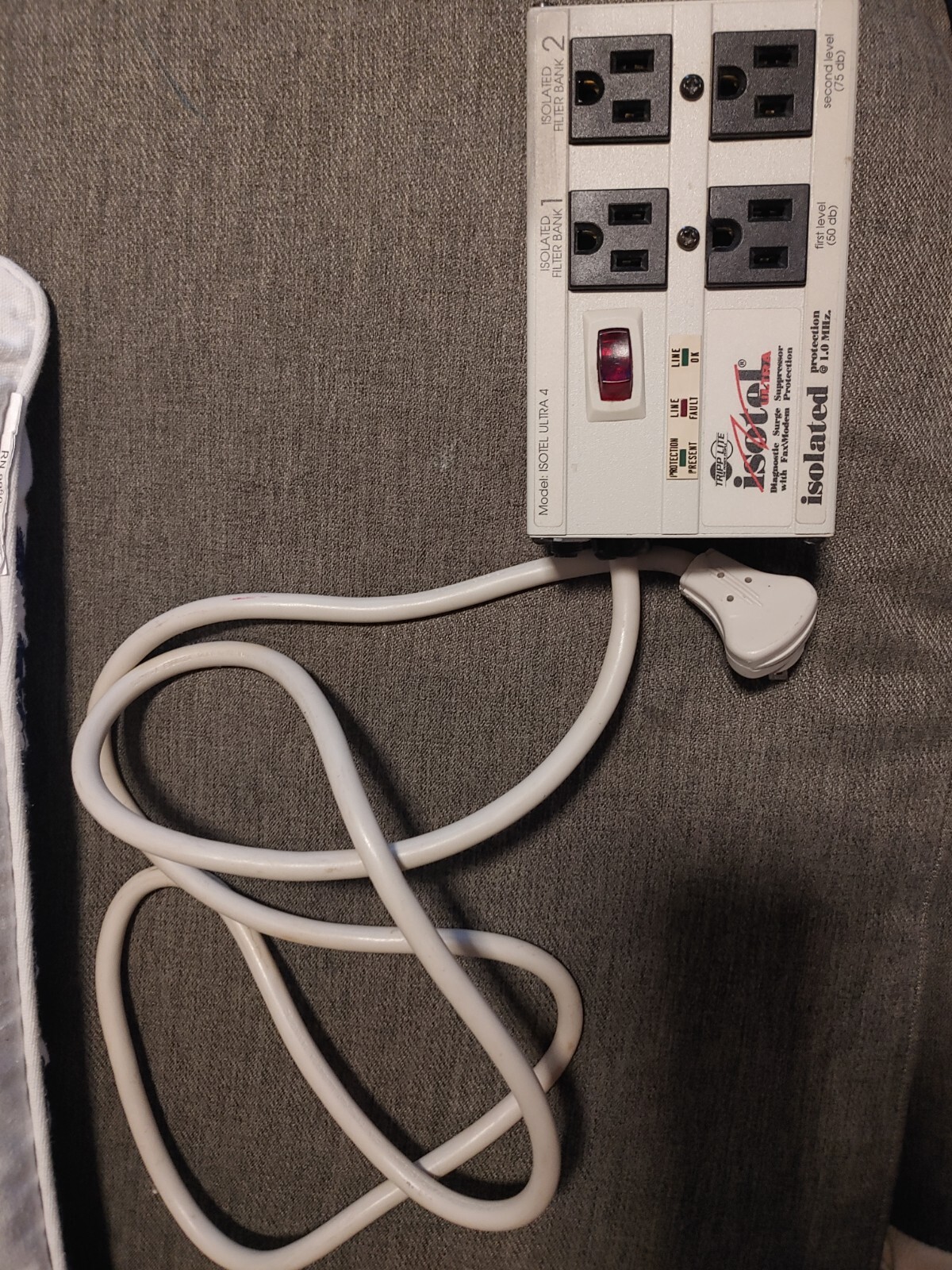 Isotel Ultra Surge Protector 1.0 Mhz Protection Ulta 4