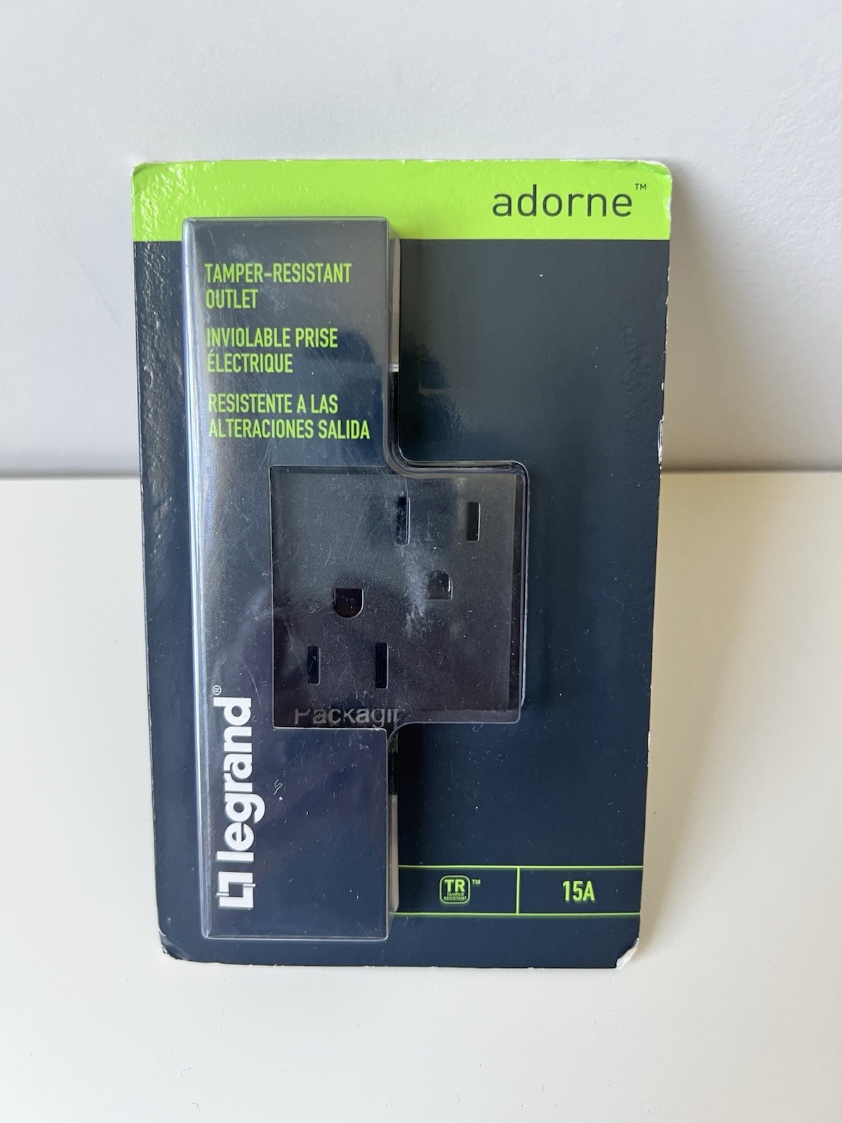 Adorne ARTR152G4 Dual Tamper-Resistant Outlet 15A , Graphite LeGrande
