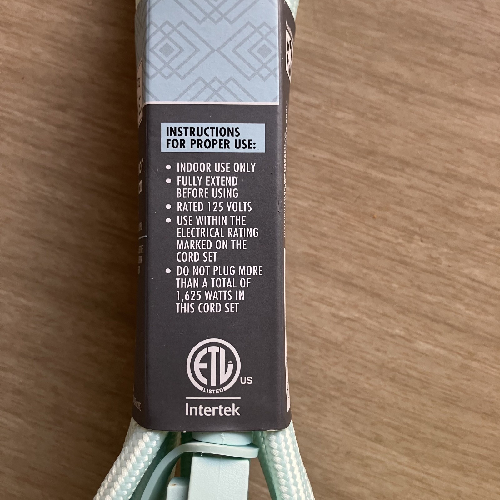 Braided Fabric 9 ft Indoor Extension Cord 3 Outlets Safety Flat Plug Power Strip