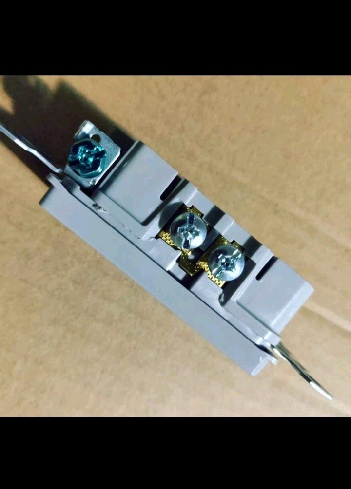 Set of 10 Legrand outlets 885TRW Recpetacle 15A 125V Gray
