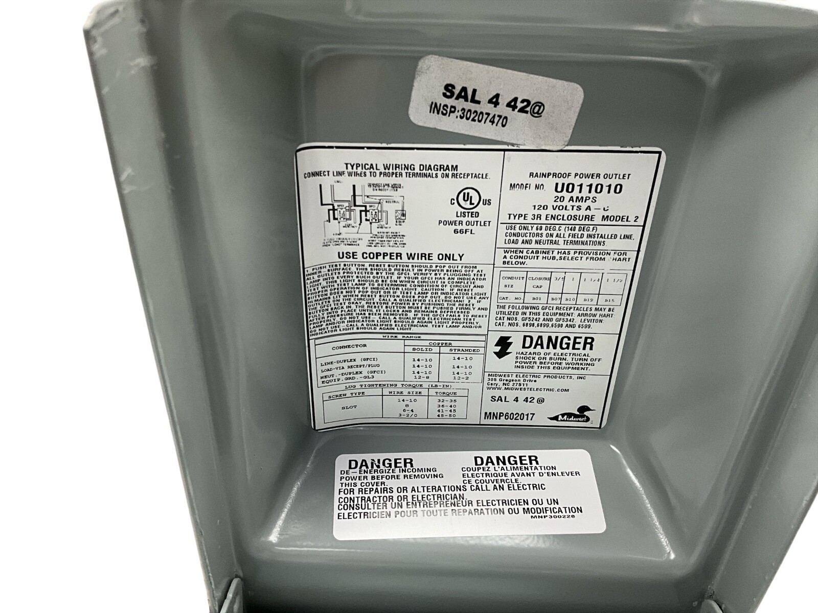 Midwest Electric Products U011010 – Post Mounted Pwr Outlet Panel – Unmetered