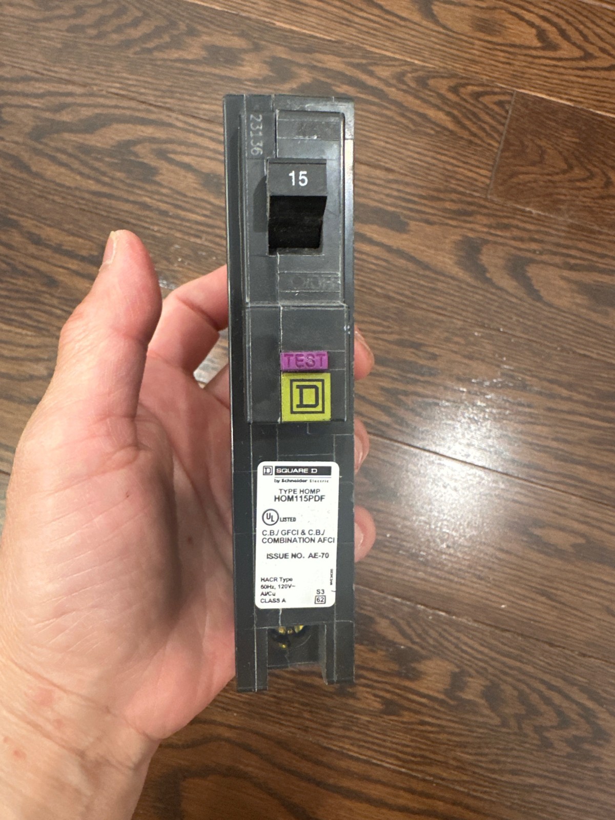 Square D HOM115PDF Homeline, 15A, 1P, 120V~ GFCI, Plug On Circuit Breaker