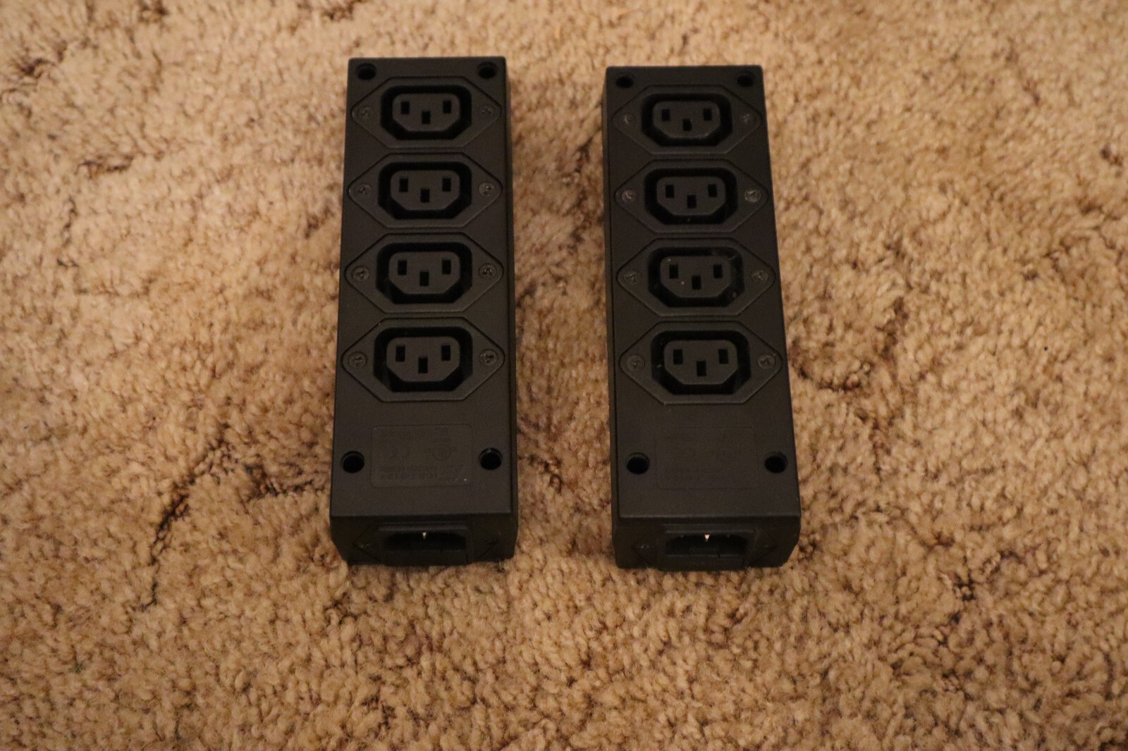 Rich Bay ICSZ-0104 Power outlet strips, 4 Outlets, 10A, 250V Lot of 4