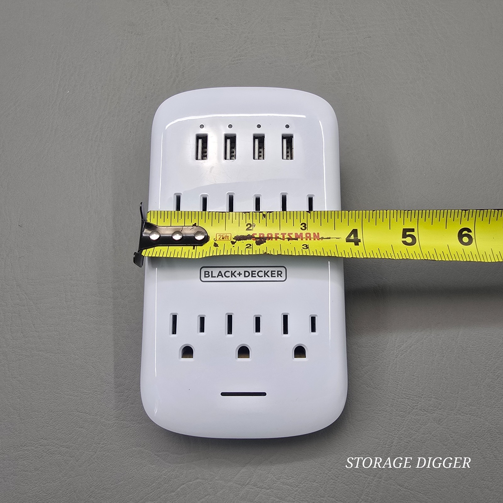 BLACK+DECKER White Surge Protector Wall Tap 6 Grounded Outlets with 4 USB Port