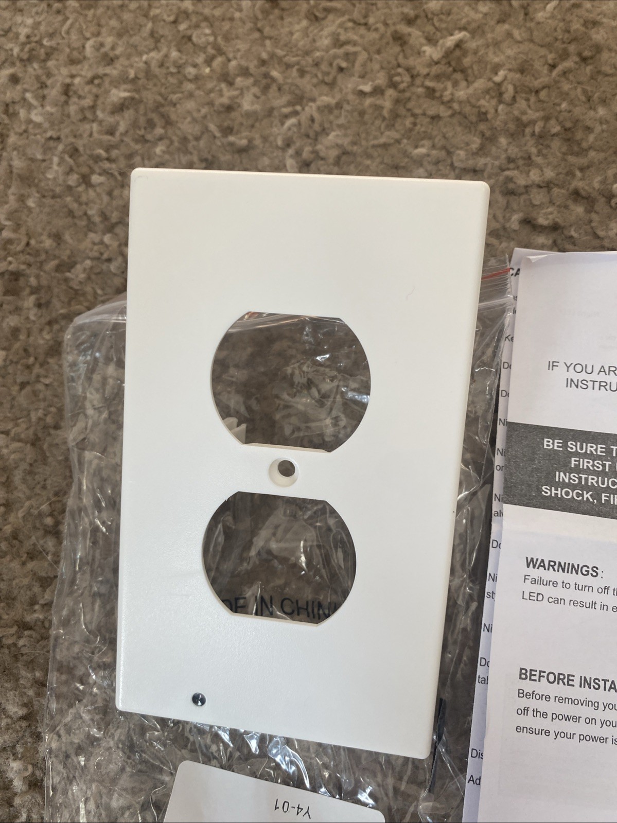 5 Pack Outlet Cover Built-In LED Night Light Bulbs Wall Plate Rounded Receptacle