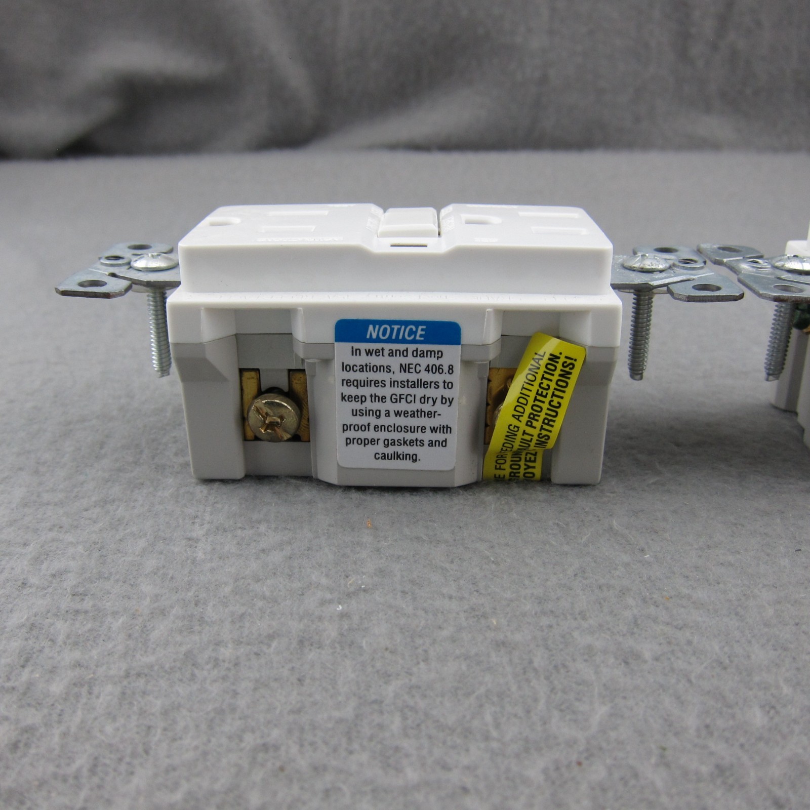 Cooper GFIC Receptacle Outlets 20 Amp 125V 60Hz Class A New Lot of 2