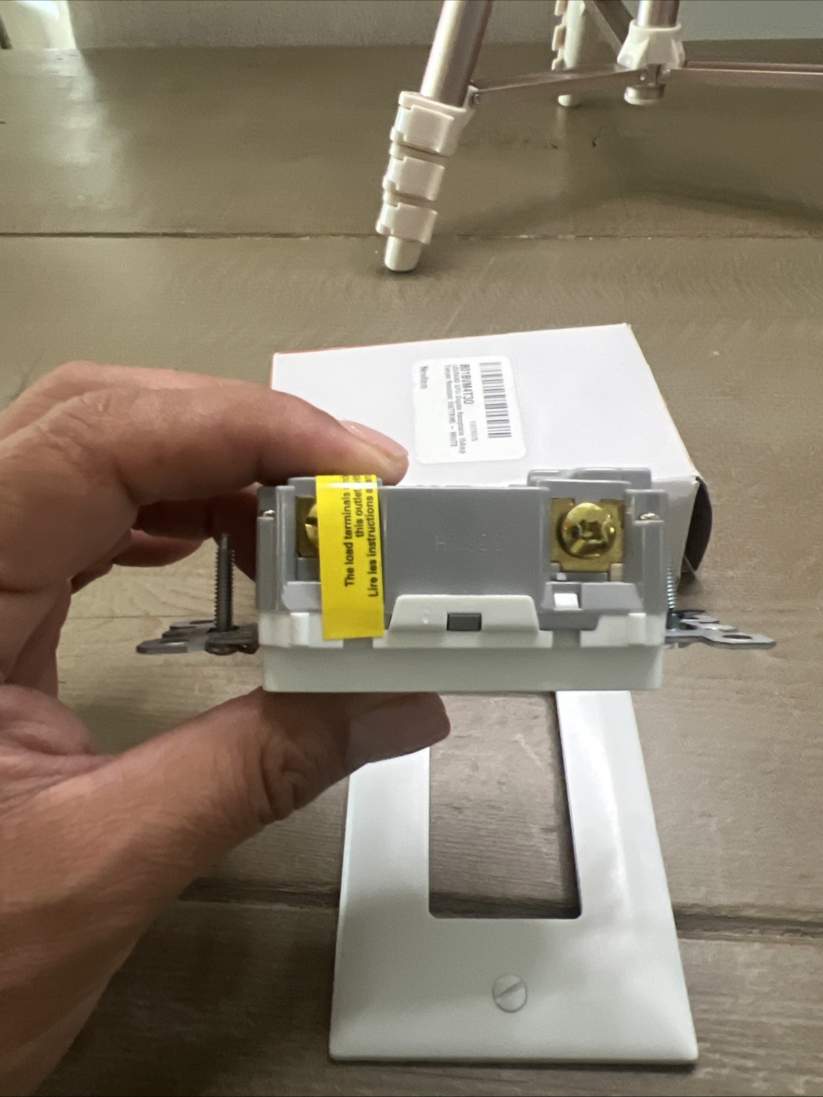 Legrand 1597TRW Tamper Resistant GFCI Outlet 15A 125V (White)