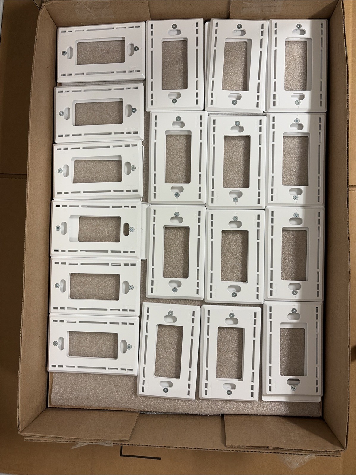LUTRON CW-1-WH SCREWLESS WALL PLATE (96 PACK) NEW – ORIGINAL _ OEM