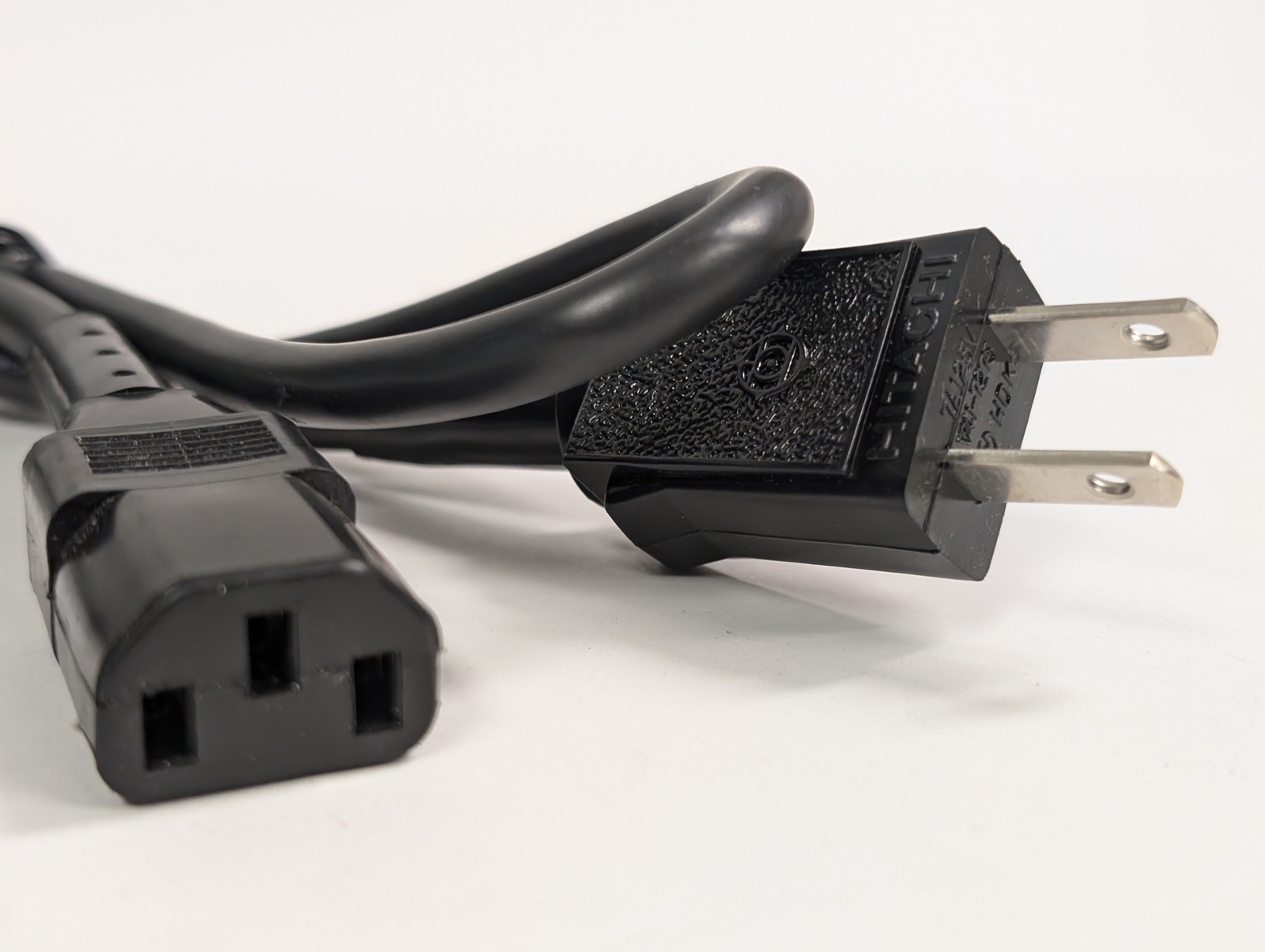 2 PIN AC PLUG to 3 PIN IEC FEMALE SOCKET