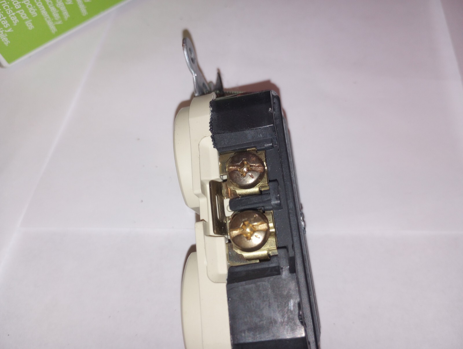 3 – LEVITON 20-AMP RECEPTACLES -120/VOLTS (IVORY)