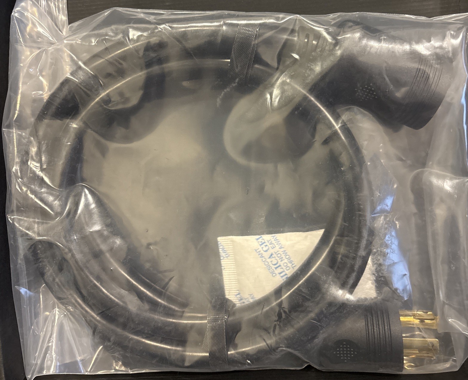 ECOFLOW – NEMA L14-30R to L14-30P Generator Cord – 4.92ft (1.5m) – NEW Open Box