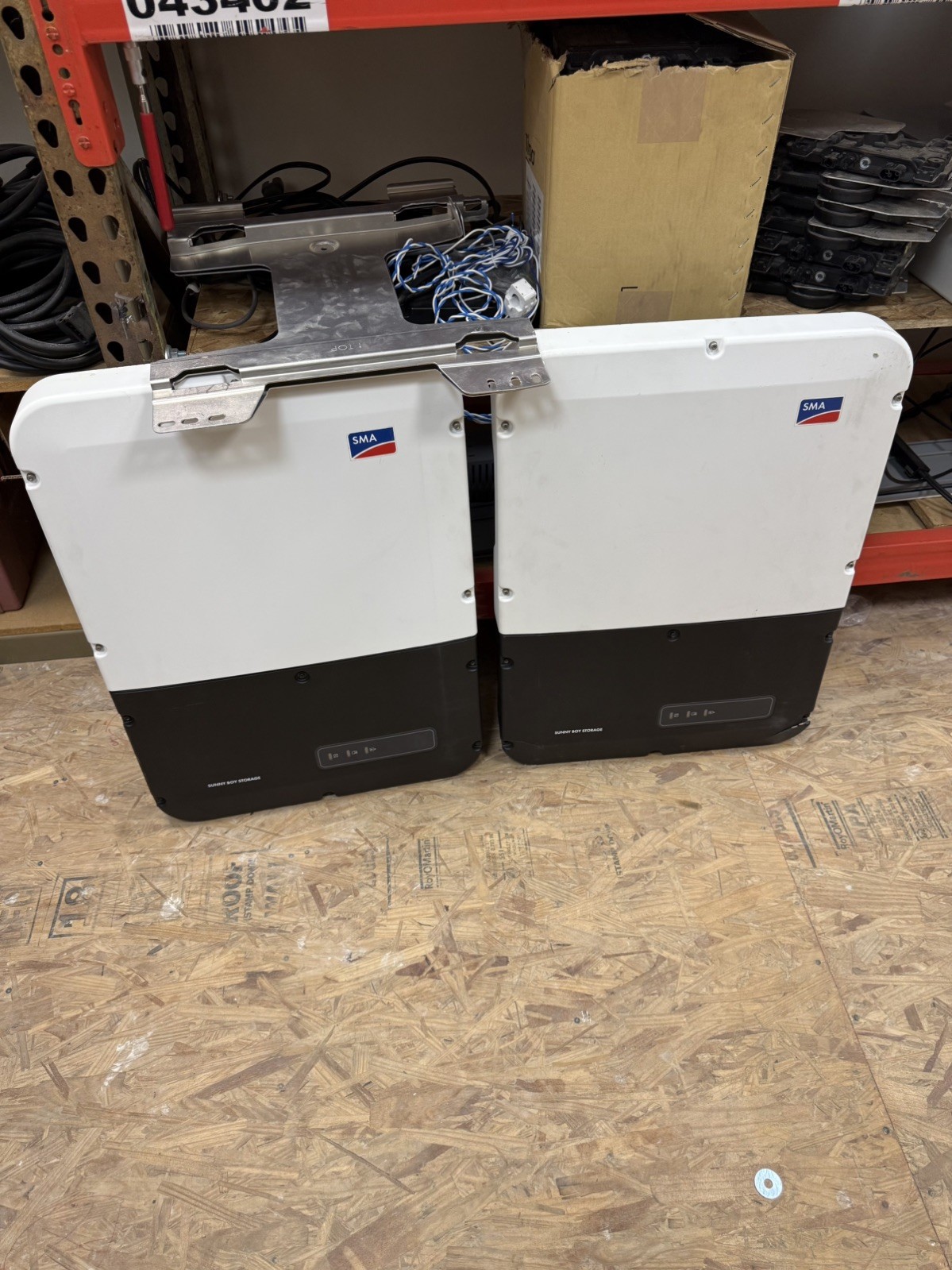 SMA Sunny Boy Storage SBS5.0-US-10, 5kW Hybrid Inverter open box