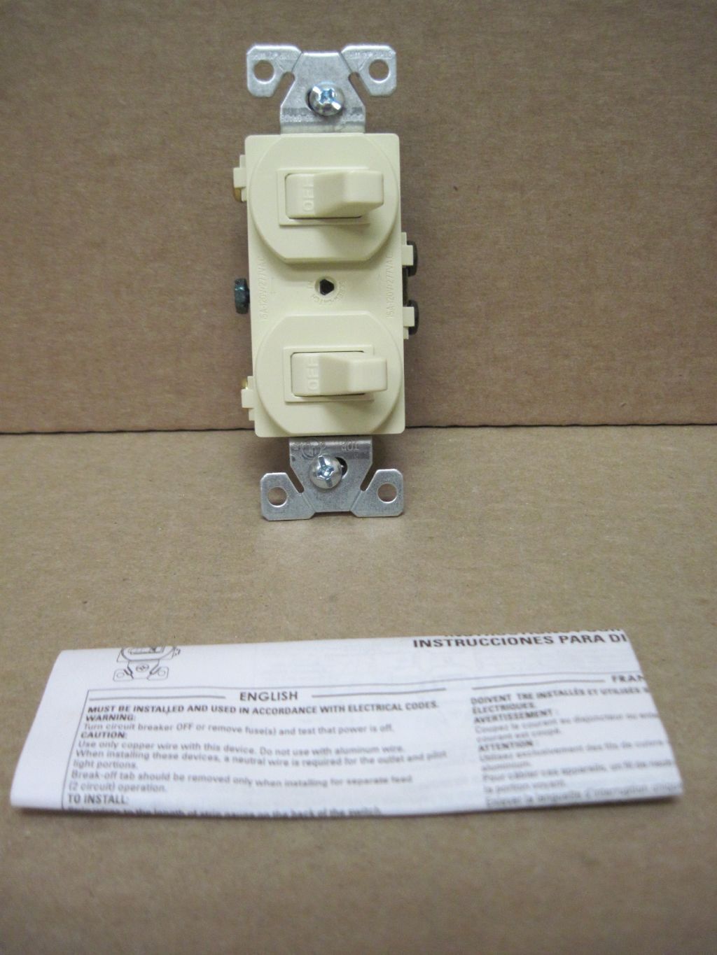 Cooper 271V-BOX Ivory 2 Single Pole Switches Combination 15A 125-277VAC LOT OF 6