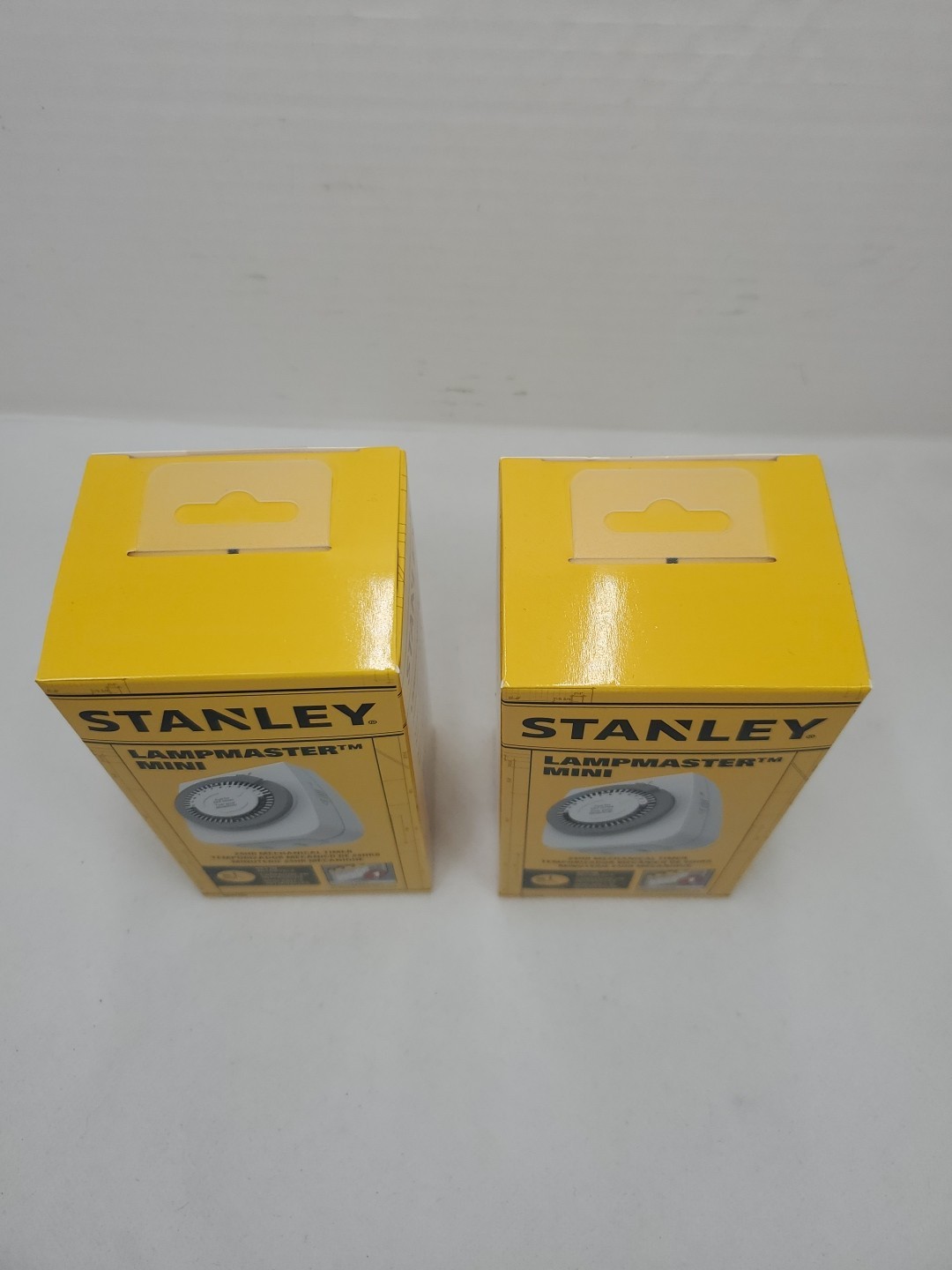 Lot 2 Stanley Lampmaster Mini Indoor 24 Hr Mechanical Timer White Single Outlet