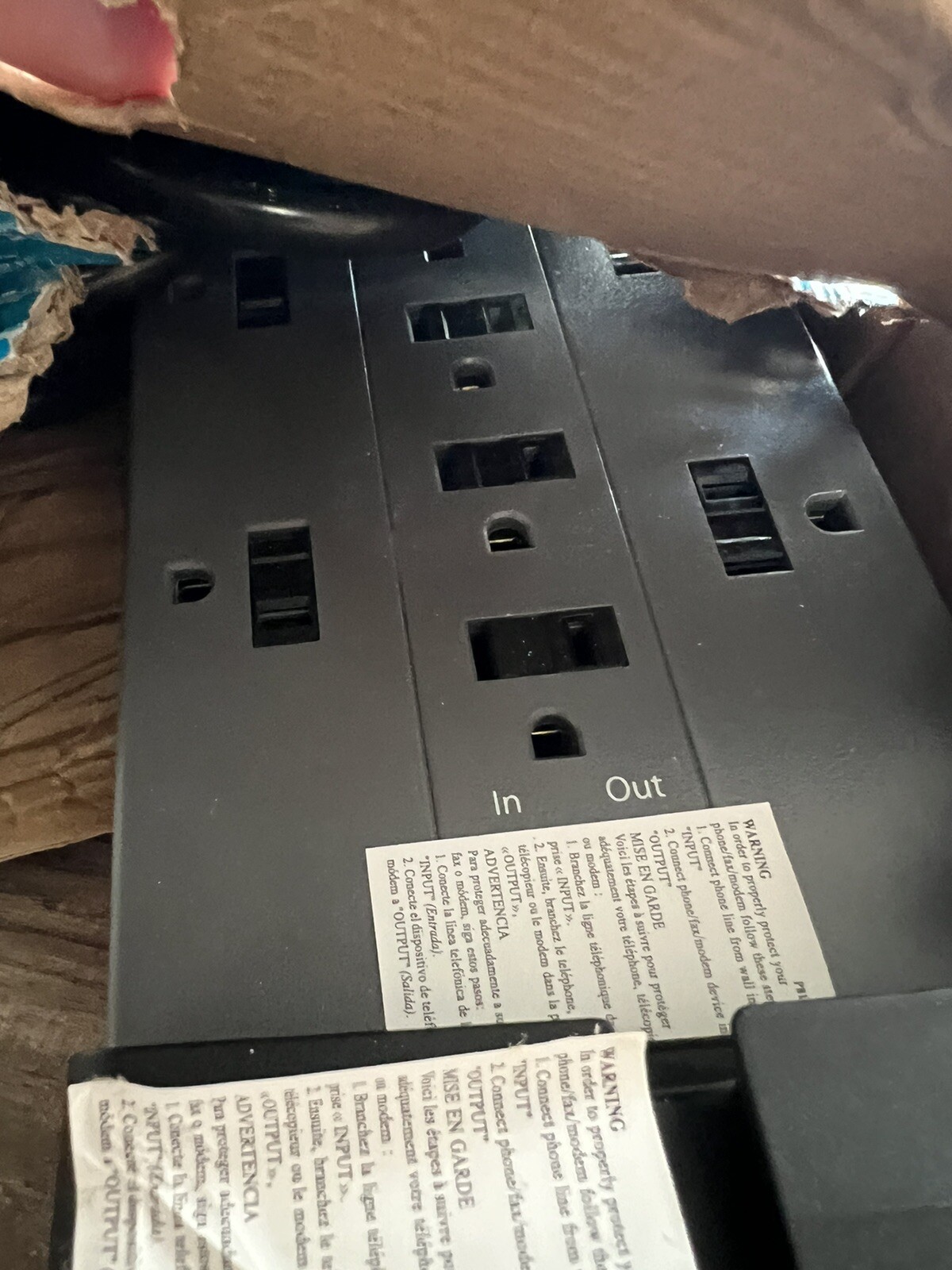 Belkin 12-Outlet Home/Office Surge Protector 8-foot cord 125 Volts BE112230-08/x
