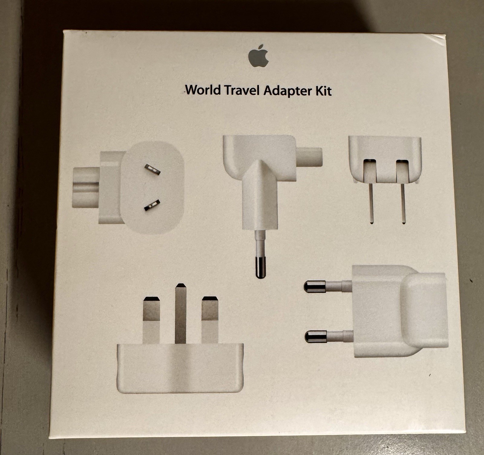 Apple World Travel Adapter Kit – White MD837AM/A Includes 7 adapters NEW Sealed