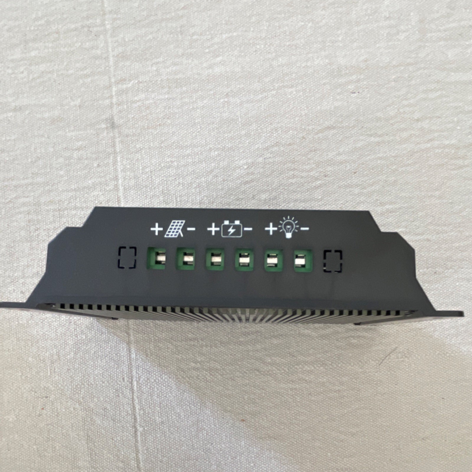 LMS2420 Solar Charge Controller 12V/24V 20A LCD Display USB Port Black