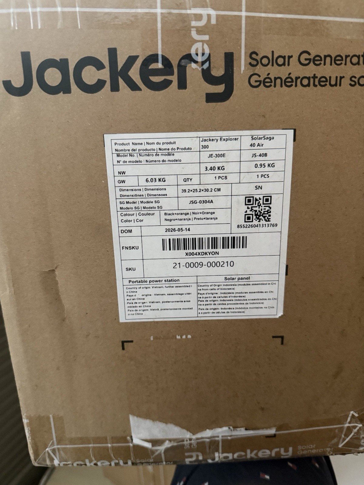 Jackery Explorer 300 Portable Power Station with 40W Book-sized Solar Panel