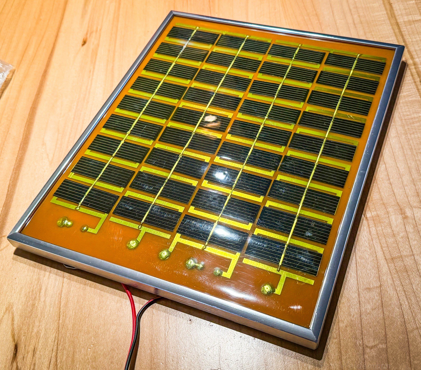 Solar Panel (Vintage China,’80?) SM250-12V, 200 Ma 16V Max, 23.8 x 29.2 x 1.7 cm