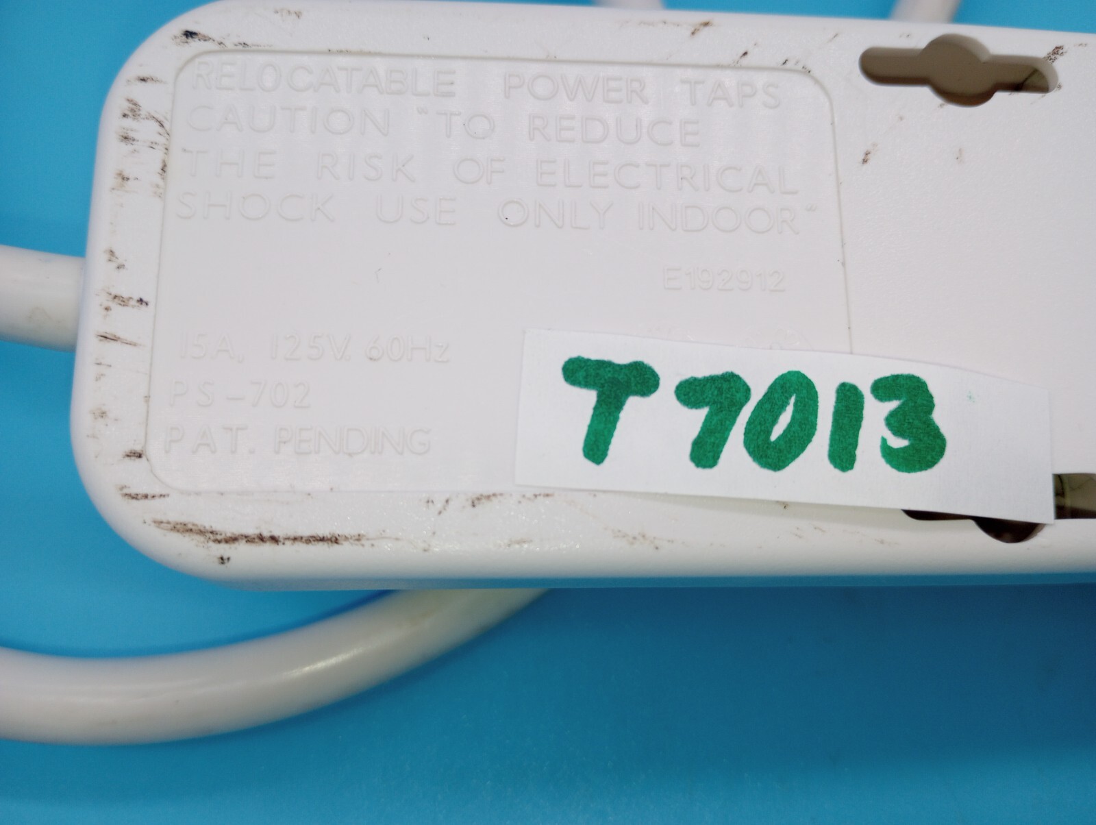 Relocatable Power Tap Electronic 6 Outlet Strip 15A 125V 60HZ 3FT
