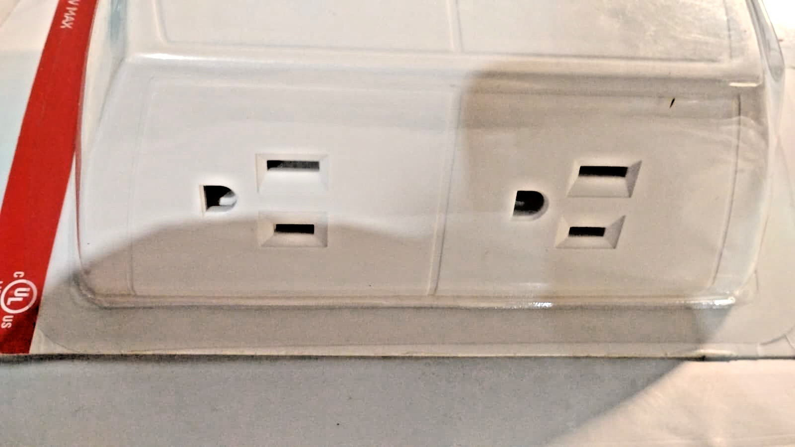 GE 6-Outlet Grounded Wall Tap Extender 56575 Space-Saving Three-Sided Design