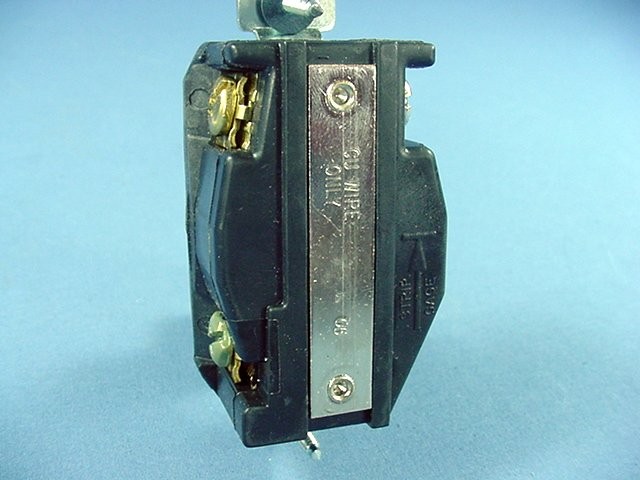Cooper CWL530R Black Twist Turn Locking Receptacle Outlet NEMA L5-30R 30A 125V