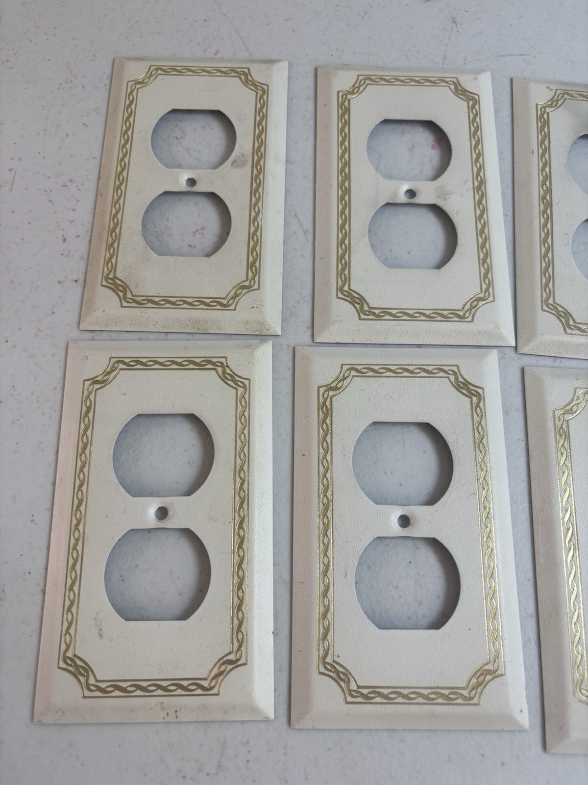 Vtg American Tack White Outlet Covers & 1 Wall Switch W/Gold Filigree Borders #8