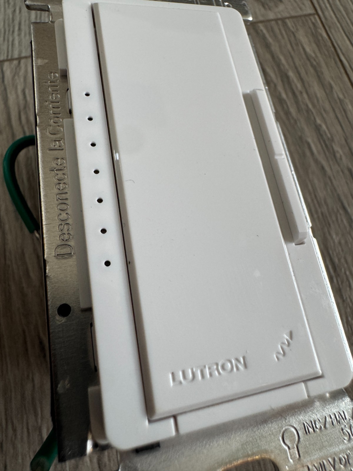 Lutron RRD-PRO-WH RadioRA2 Maestro PRO LED+ Dimmer White Open Box