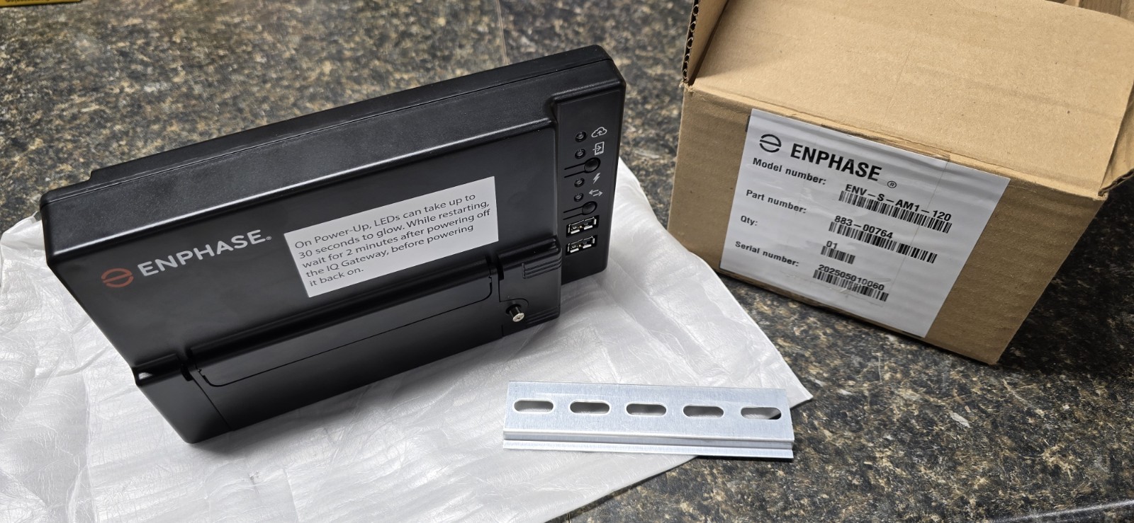 Enphase Envoy-S Metered ENV-S-AM1-120 120V Gateway Open Box No CT